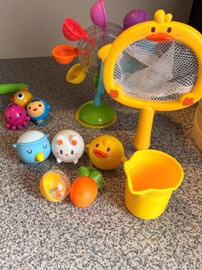 Toddler / Kids Bath Toys Magnetic Fishing Pole Colorful Water Wheel & More